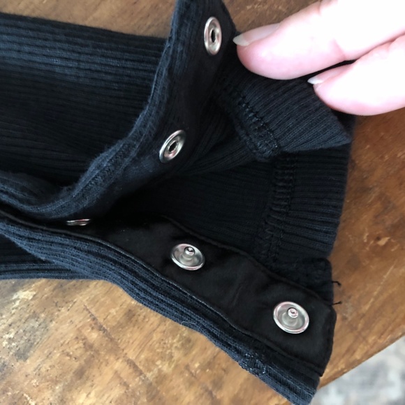 GAP Black Tee with Button Sleeve Detail - Size M - Picture 3 of 6
